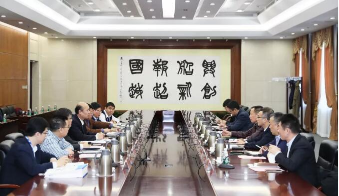 馮永強會見上海電氣集團副總裁呂亞臣、陳干錦一行 