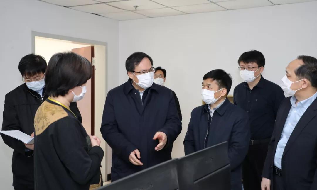 楊金成到七院、七一四所檢查指導(dǎo)疫情防控和復(fù)工復(fù)產(chǎn)工作